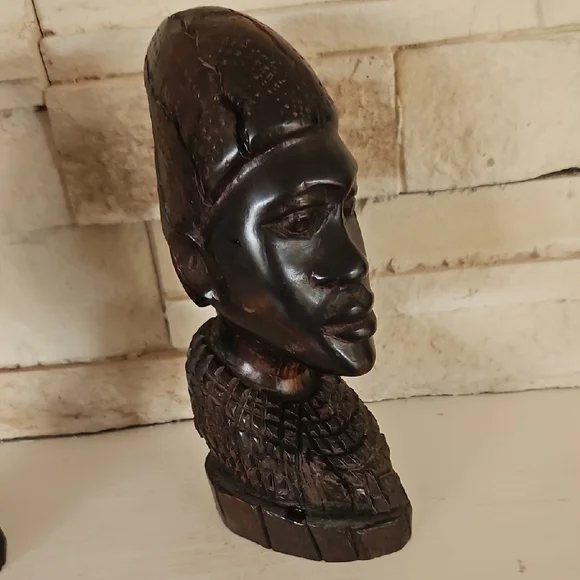 Hand-Carved Wooden Busts - Picture 6 of 6